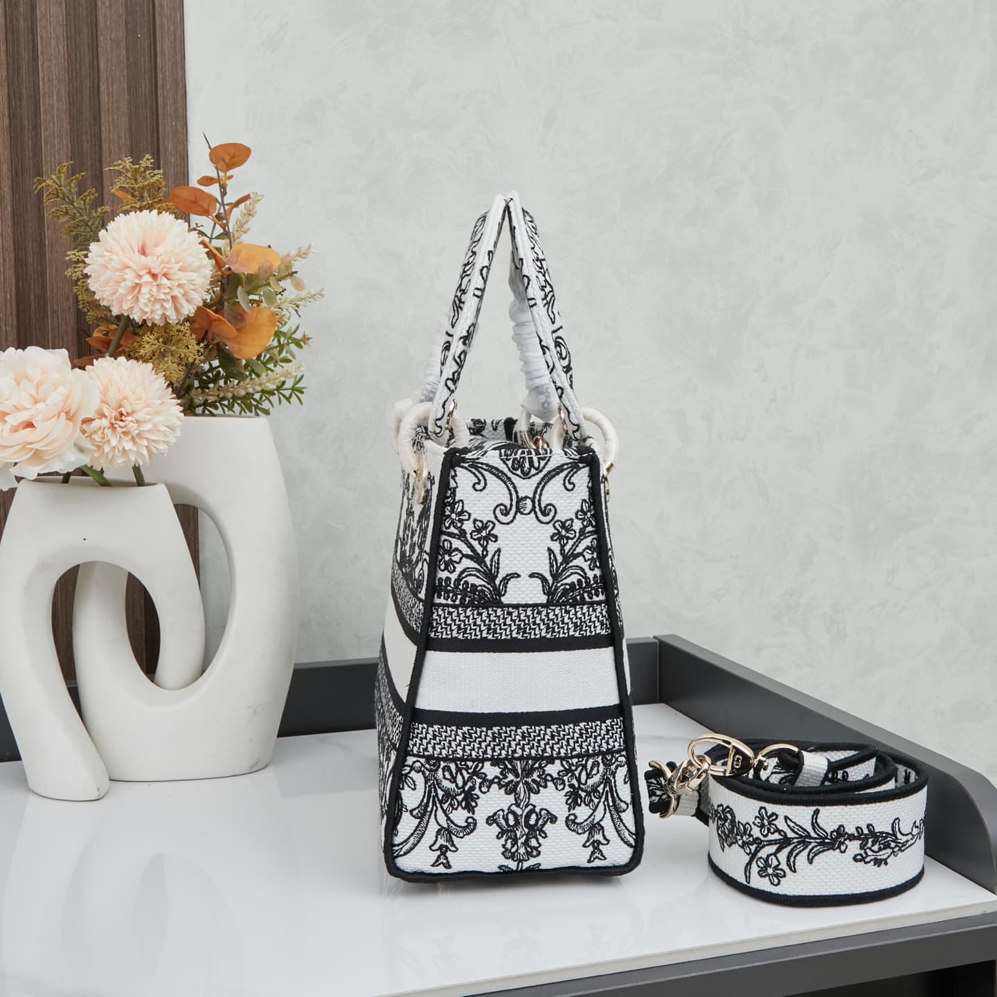 Dior Bag M8002