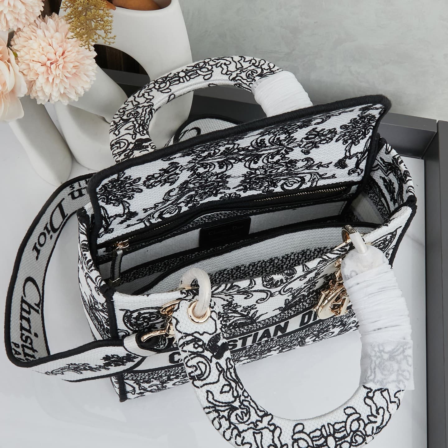 Dior Bag M8002