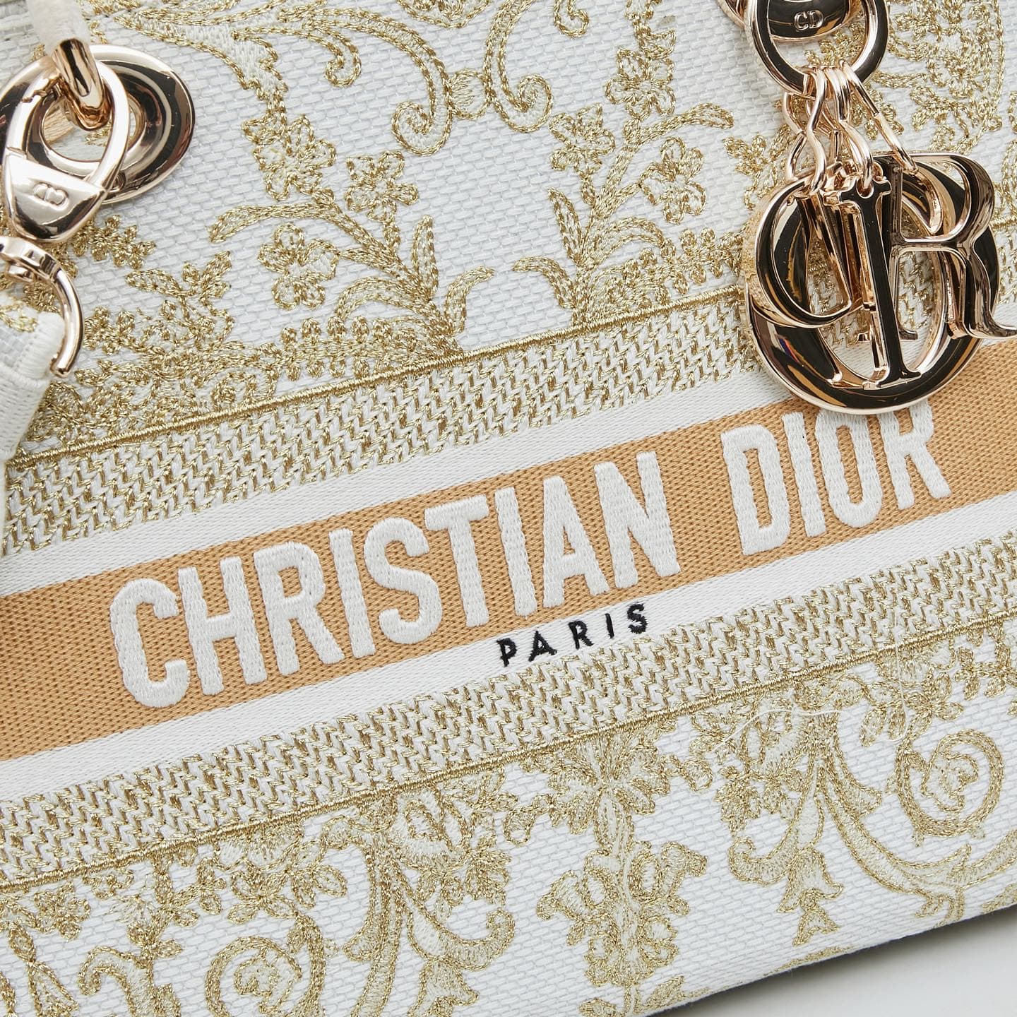 Dior Bag M8002