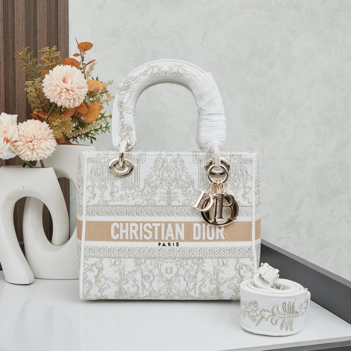 Dior Bag M8002