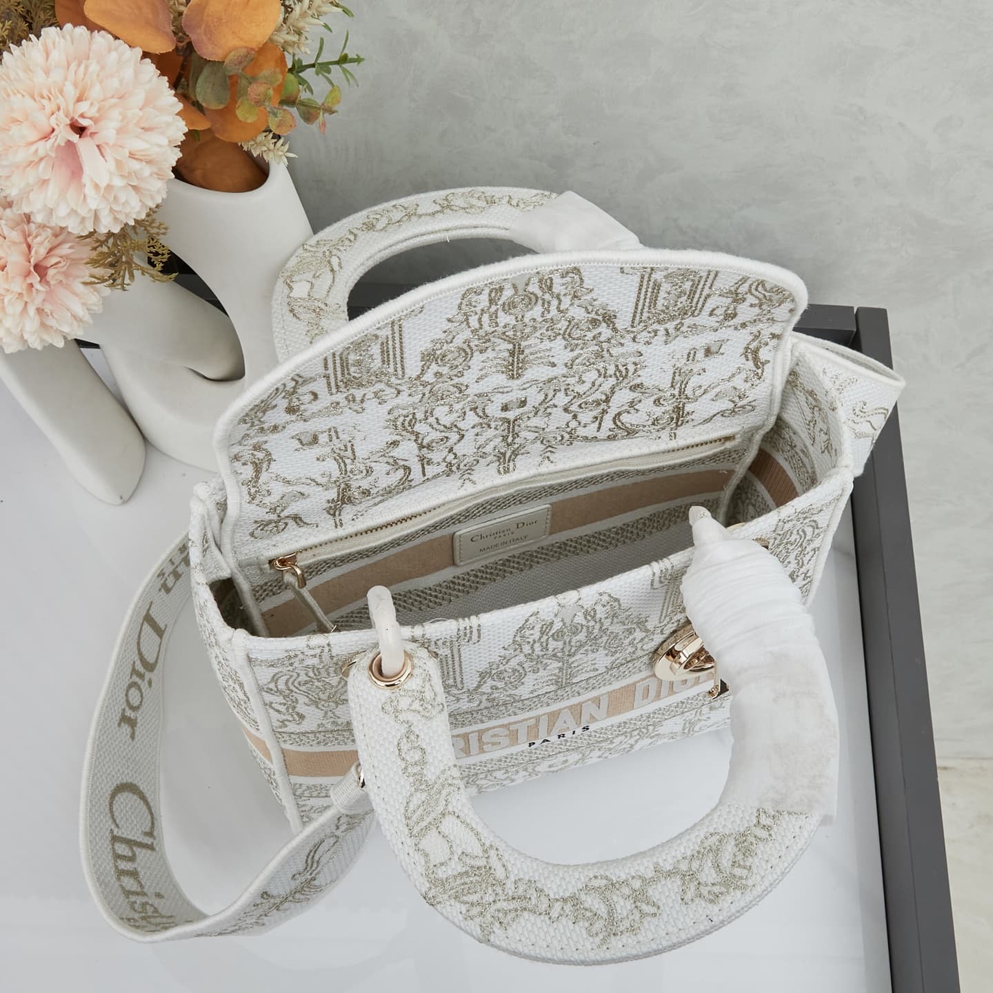 Dior Bag M8002