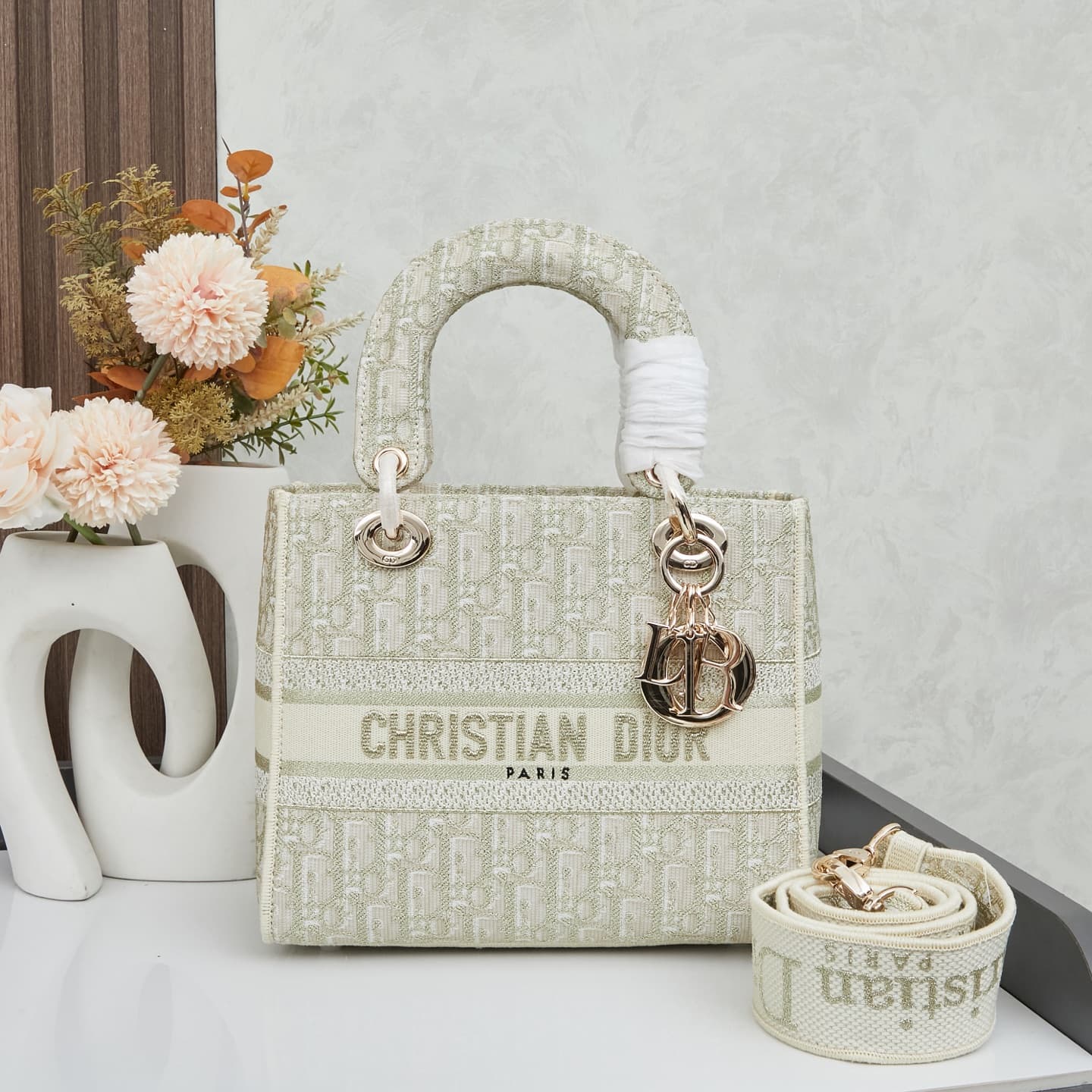 Dior Bag M8002