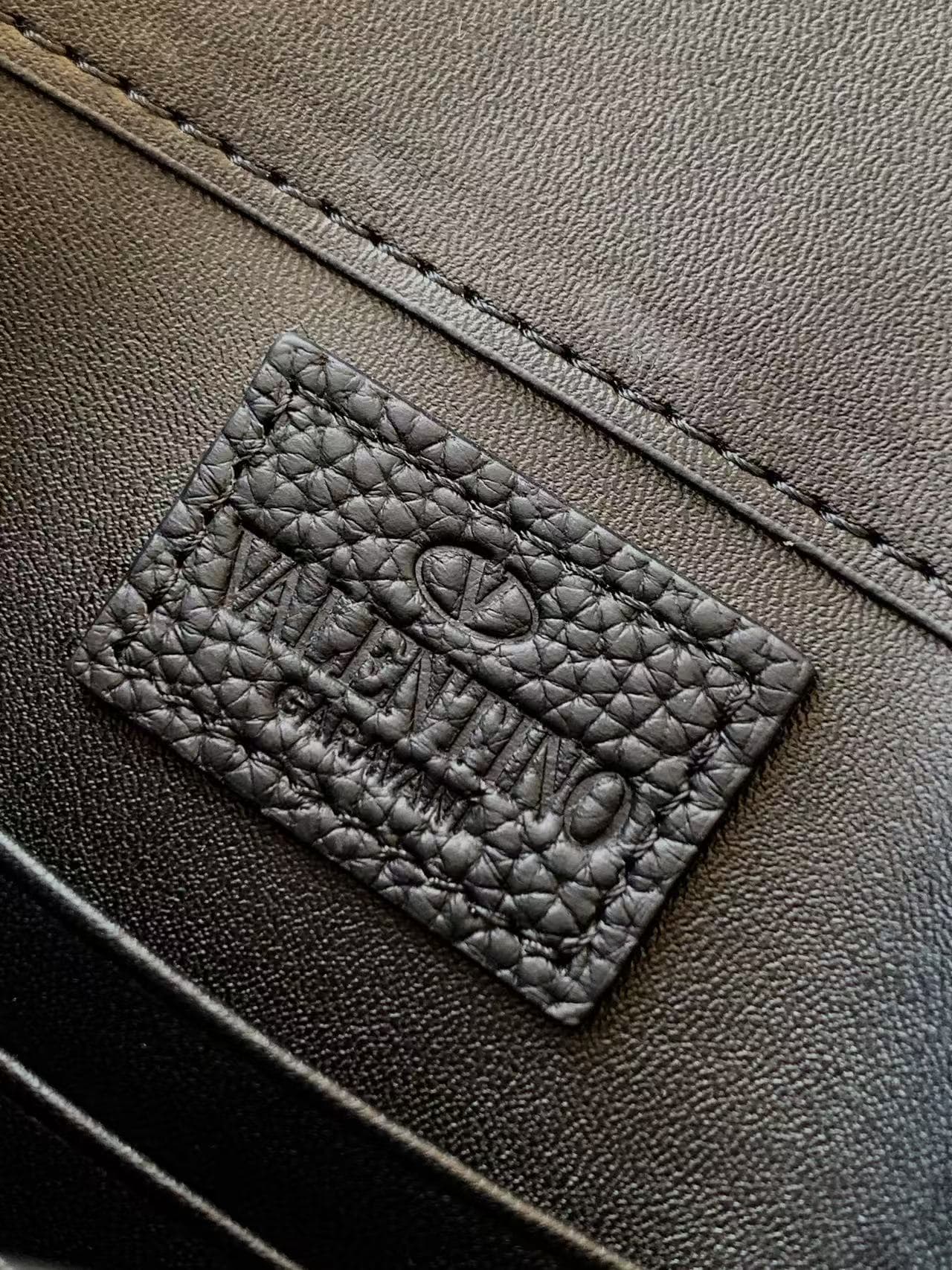 Valentino Pouch 6005