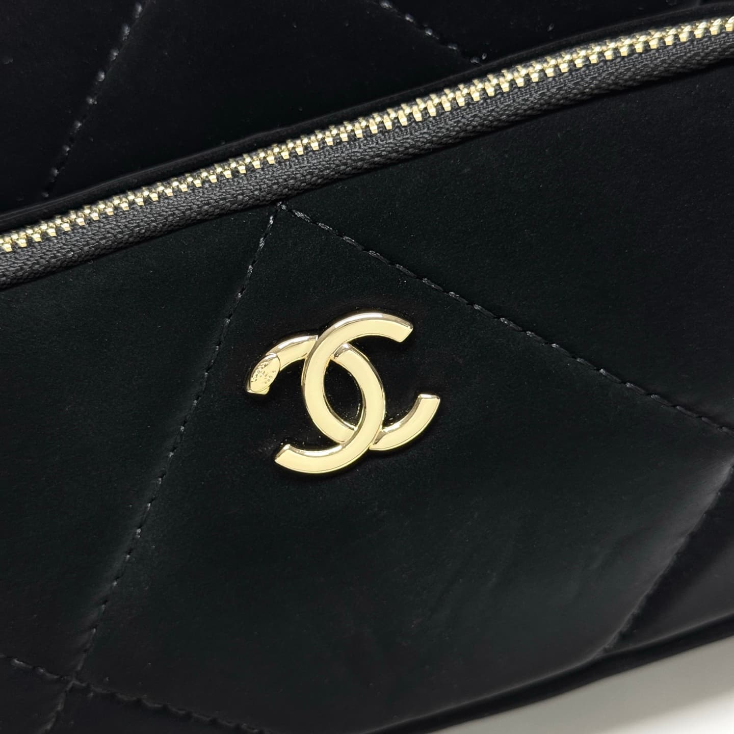 Chanel Crossbody Bag 6206