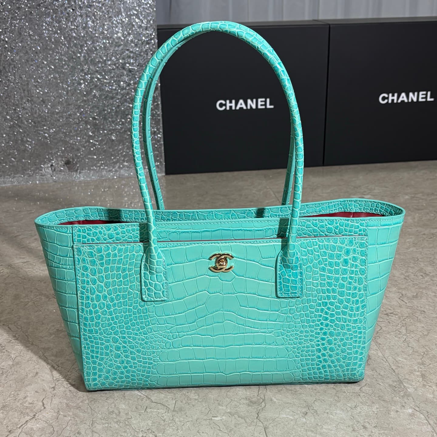 Chanel Green Shoulder Bag 7077