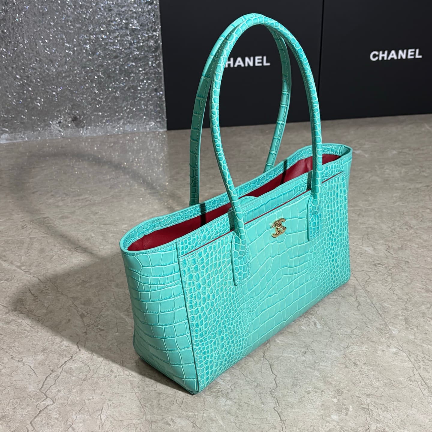 Chanel Green Shoulder Bag 7077