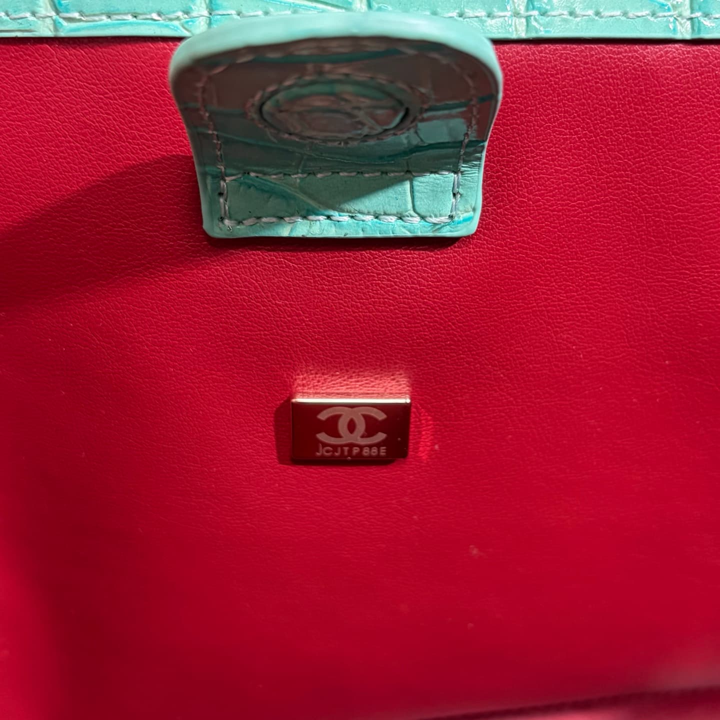Chanel Green Shoulder Bag 7077