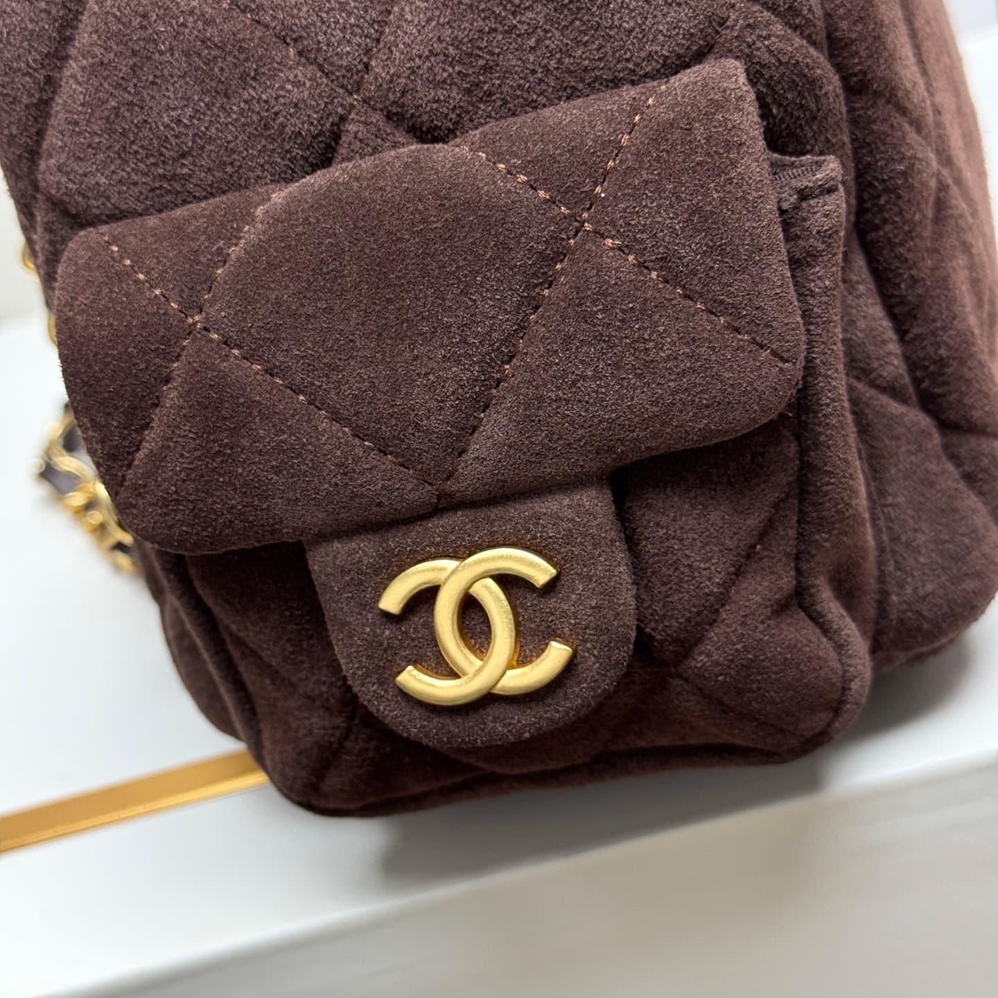 Chanel Gold Bag 6109