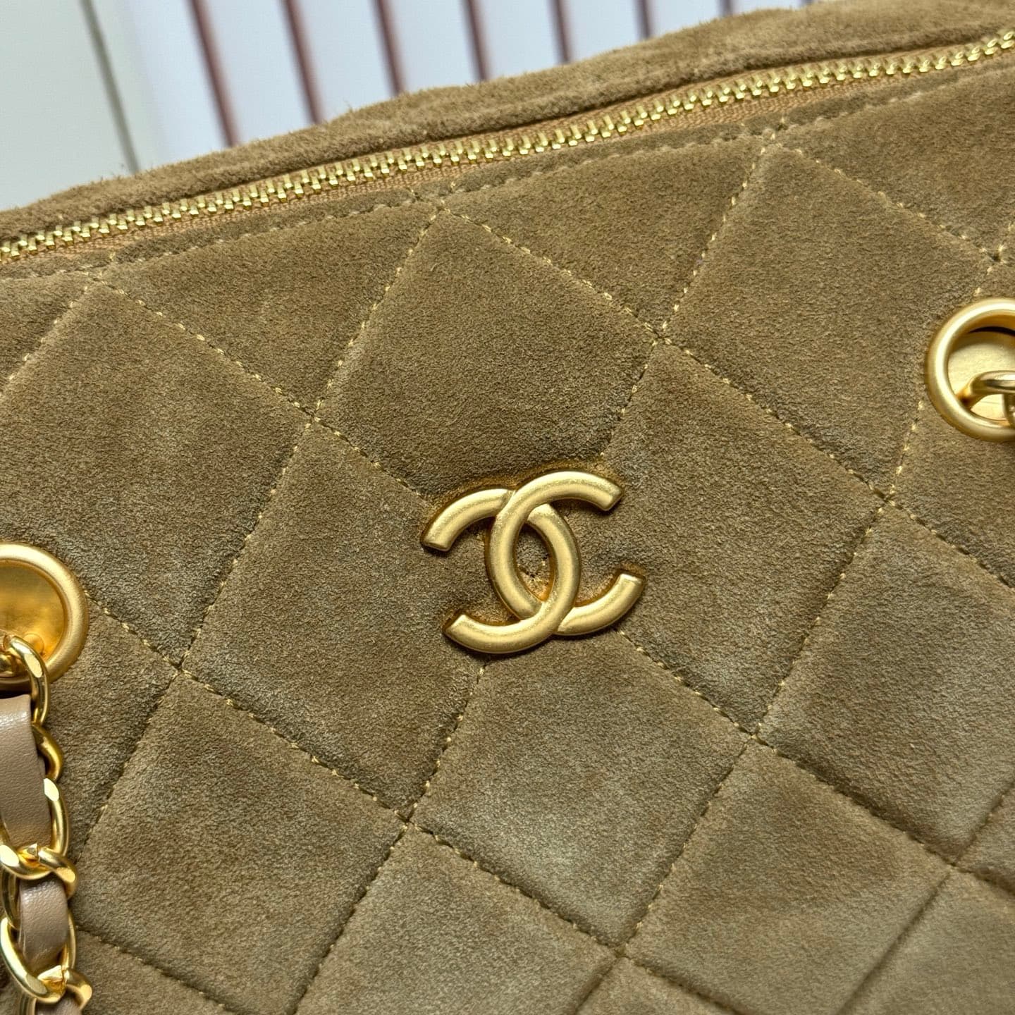 Chanel Gold Bag 6109