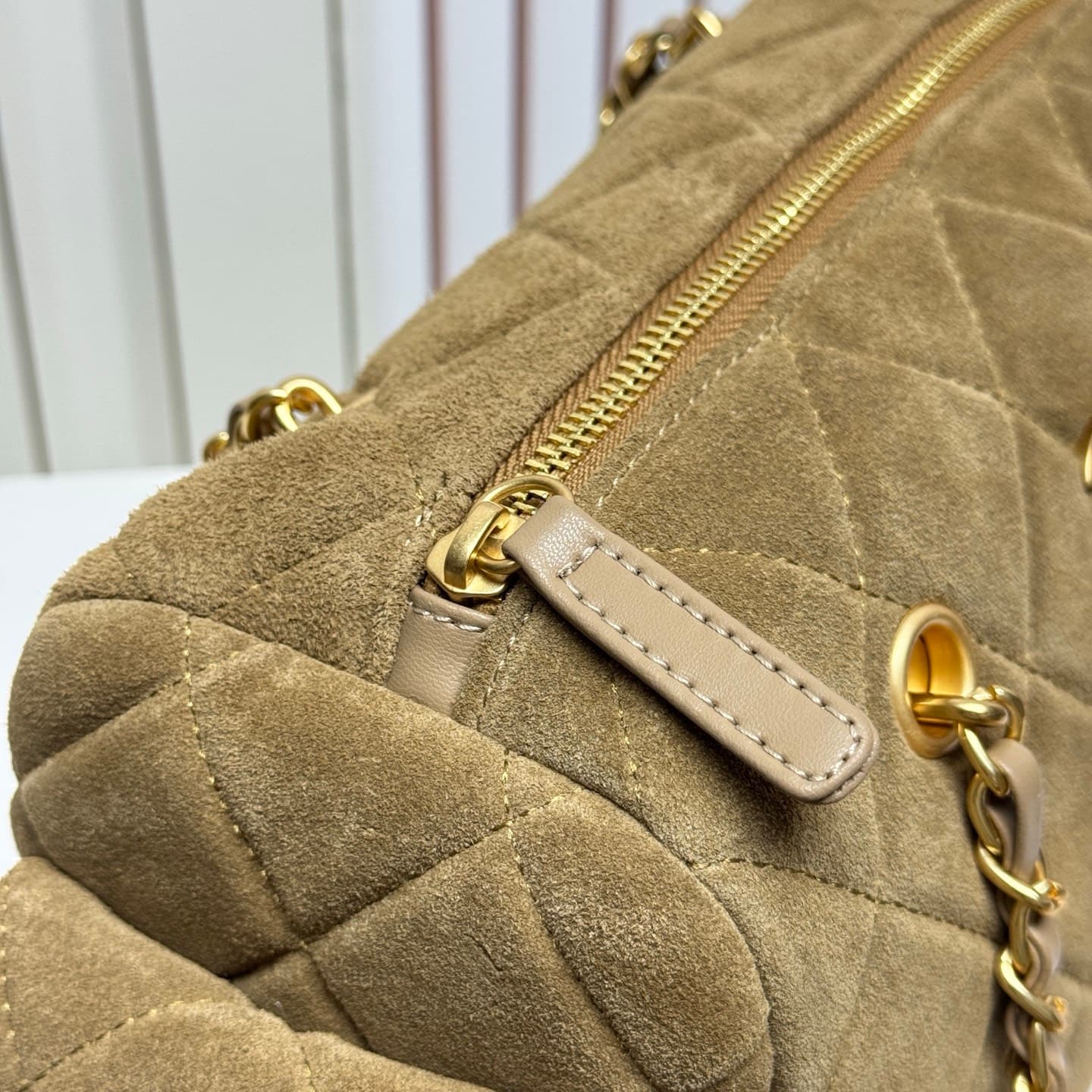 Chanel Gold Bag 6109