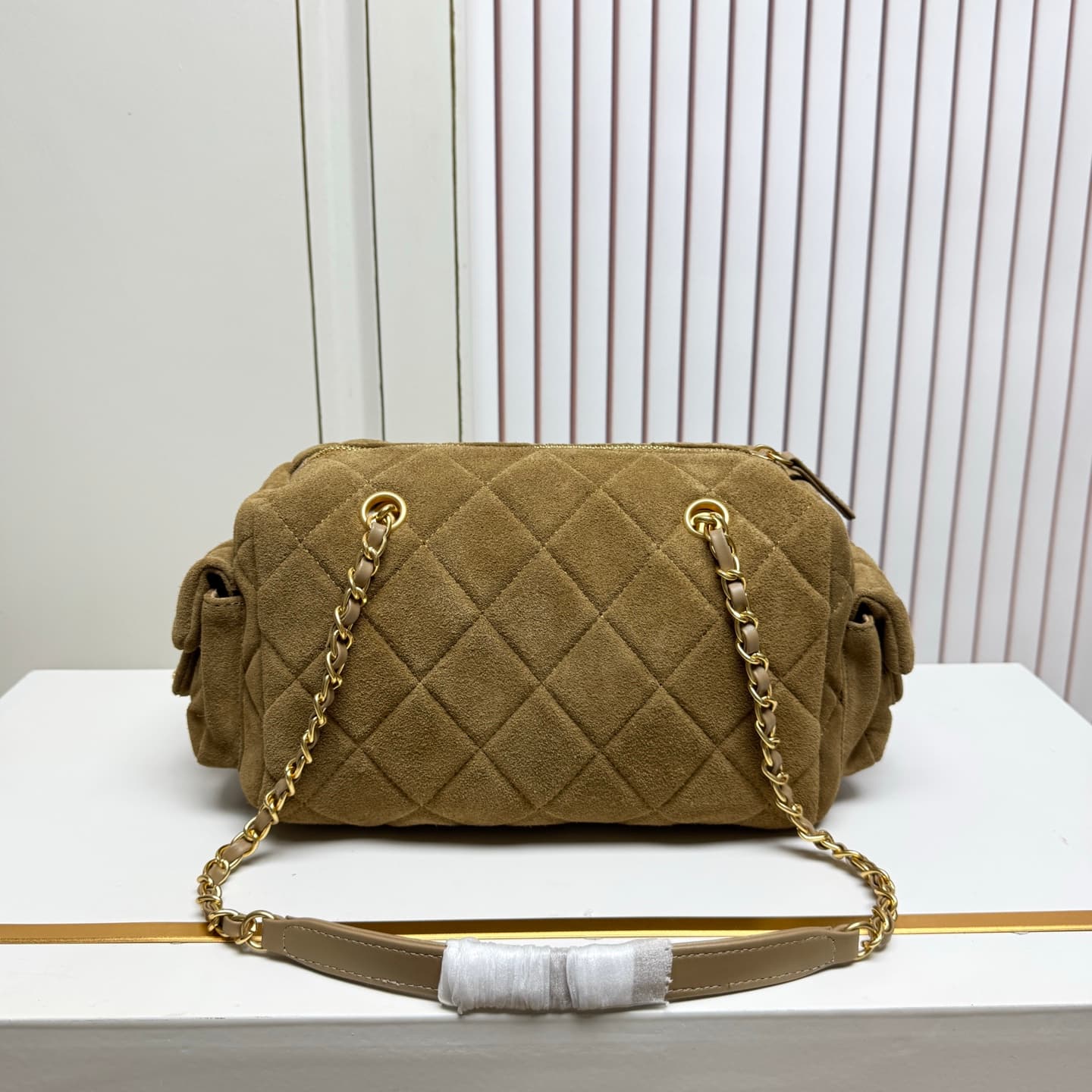 Chanel Gold Bag 6109