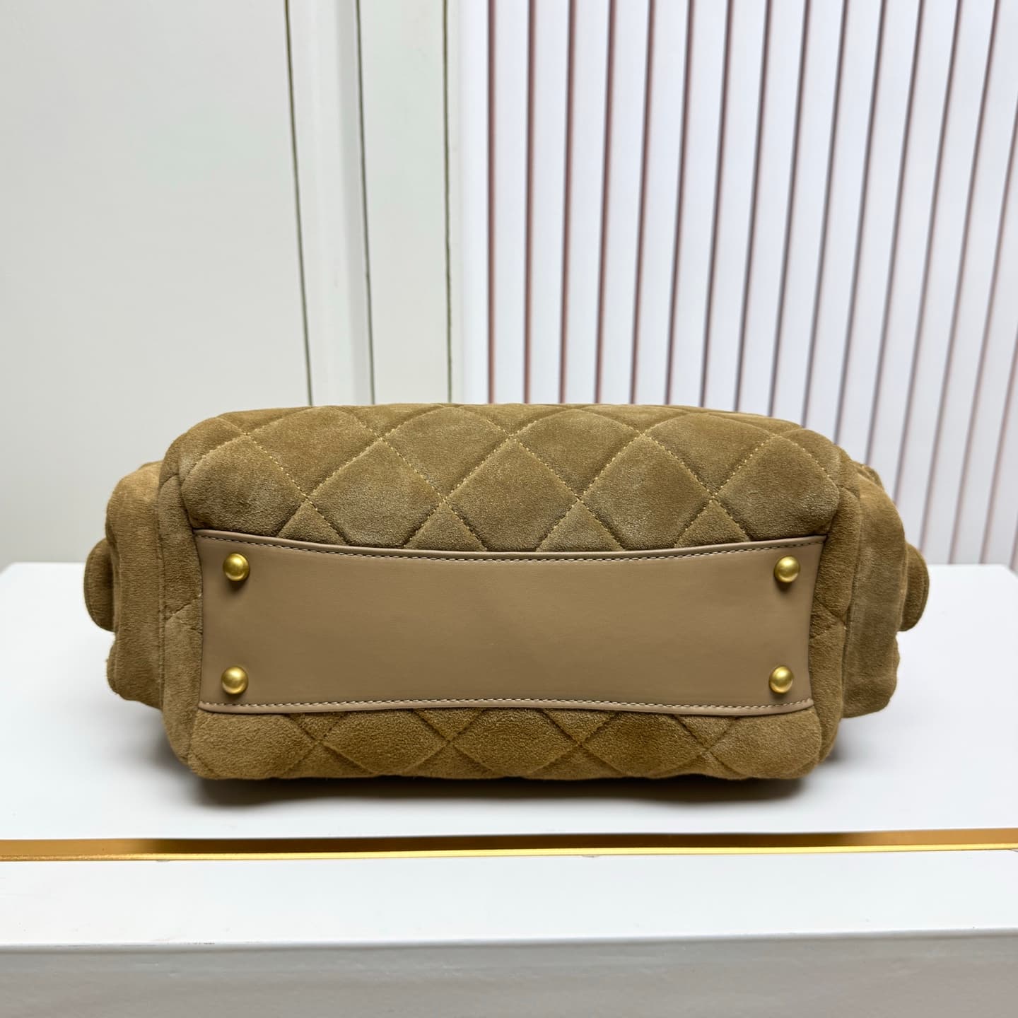 Chanel Gold Bag 6109
