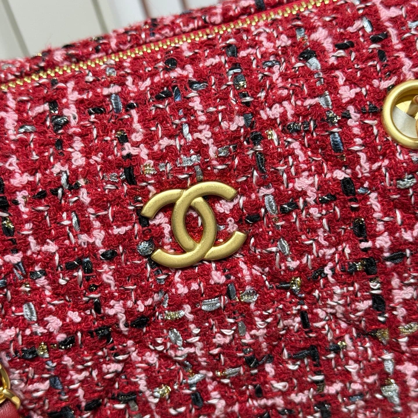 Chanel Gold Bag 6109