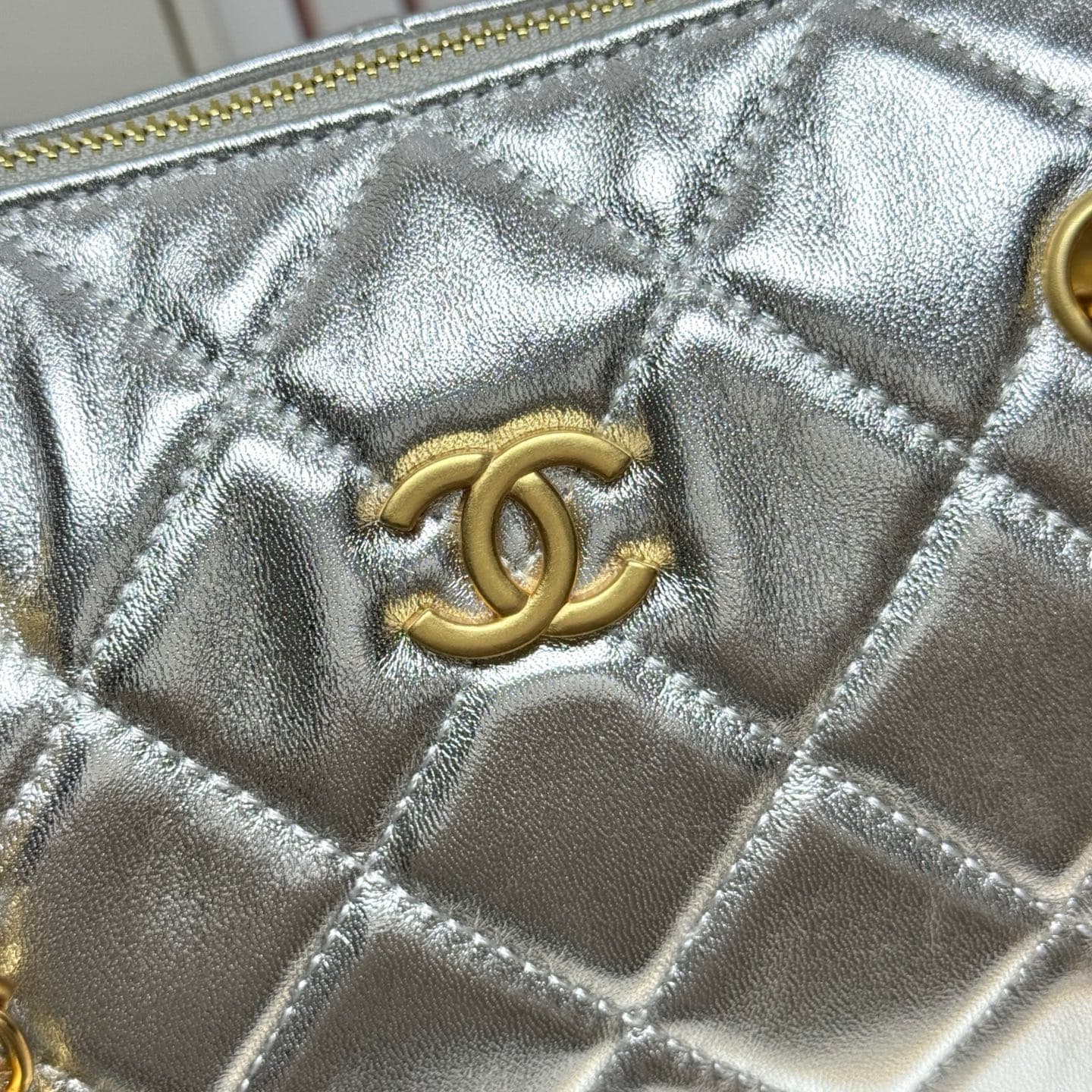 Chanel Gold Bag 6109