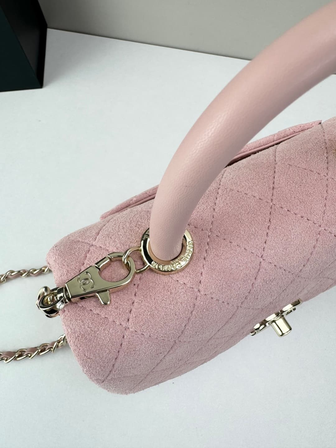 Chanel Gold Bag 92990