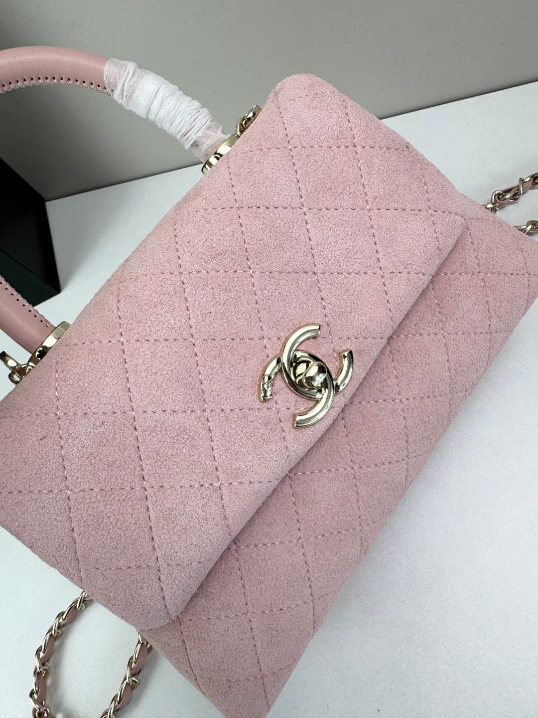 Chanel Gold Bag 92990