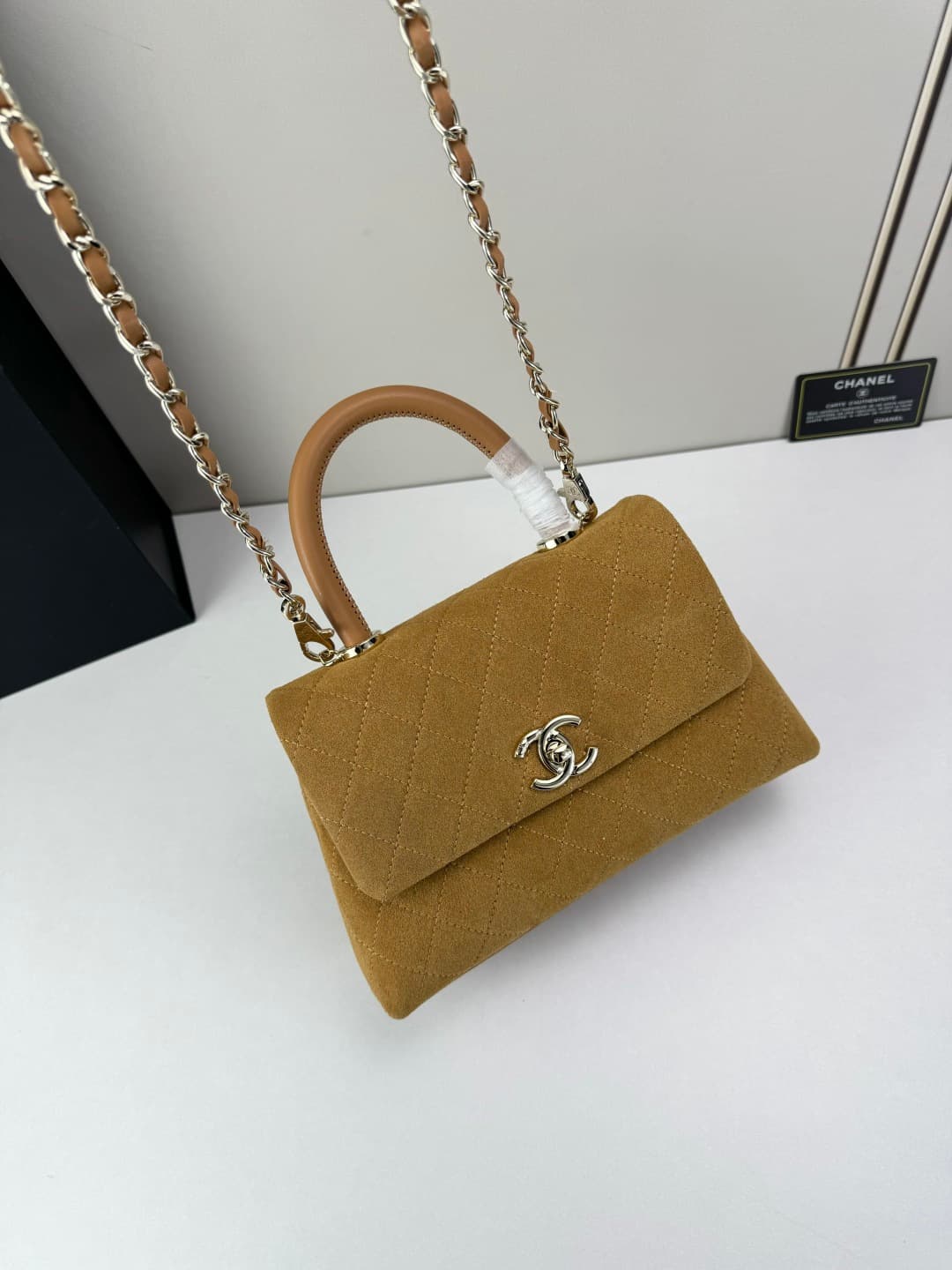 Chanel Gold Bag 92990