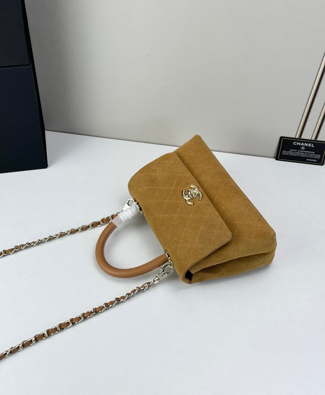 Chanel Gold Bag 92990