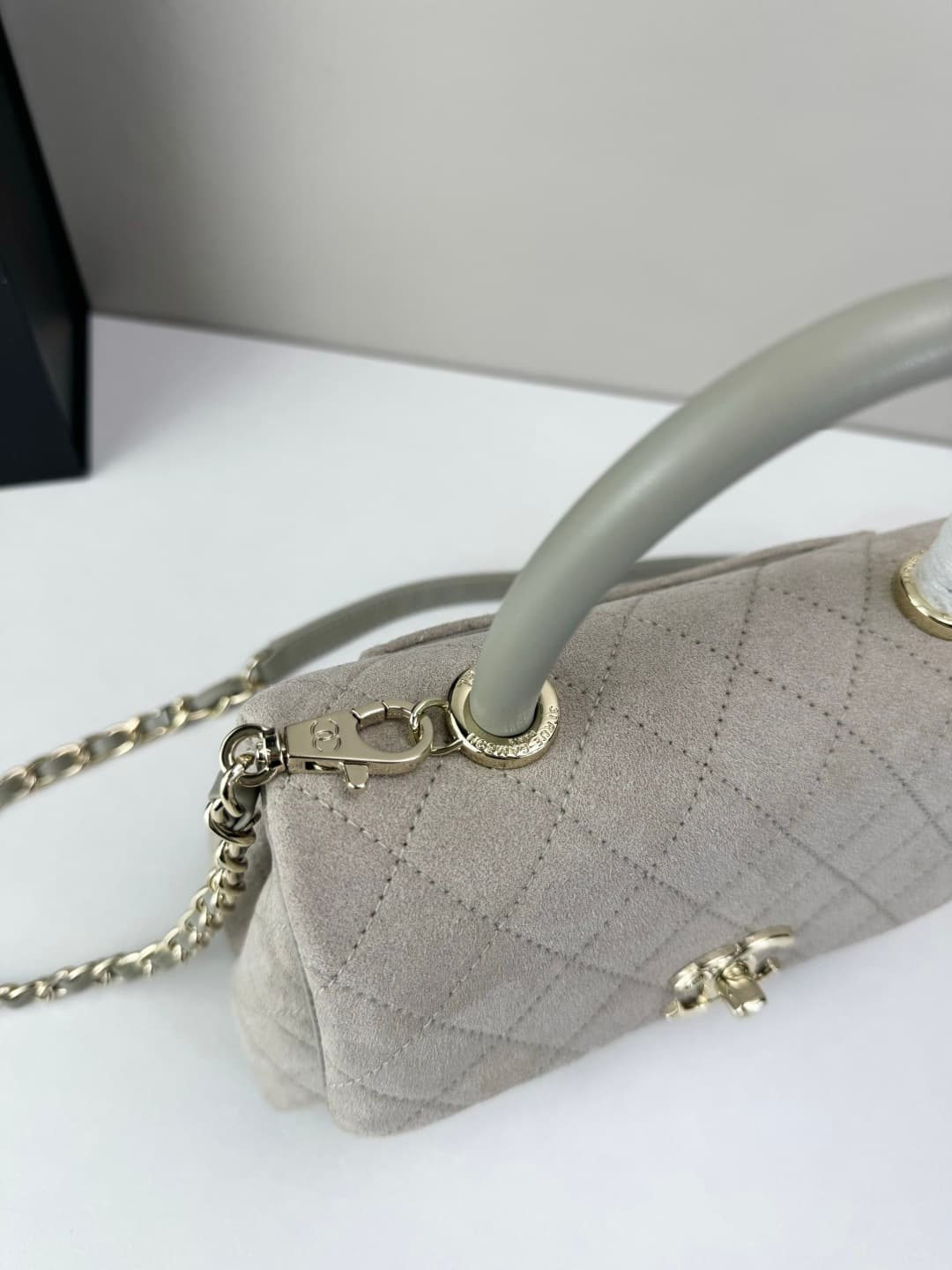 Chanel Gold Bag 92990
