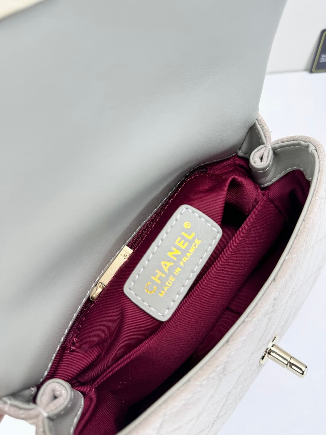 Chanel Gold Bag 92990