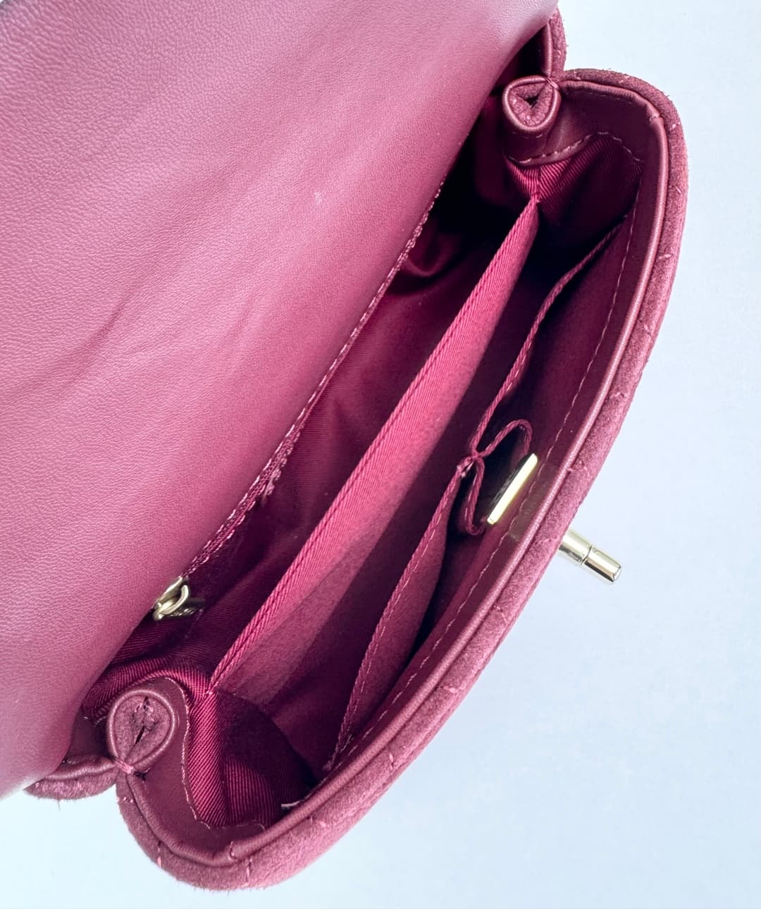 Chanel Gold Bag 92990