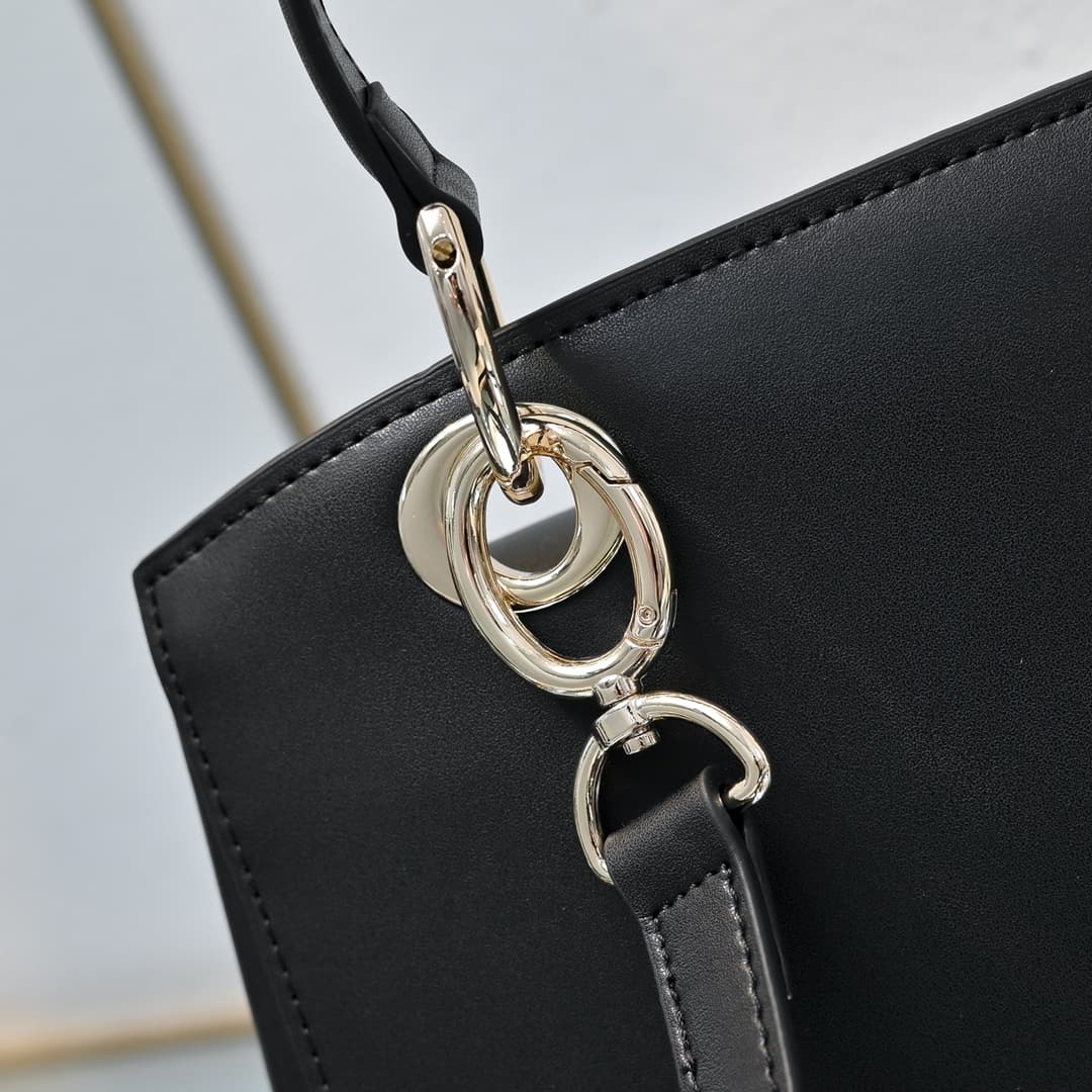 Dior Bag M239
