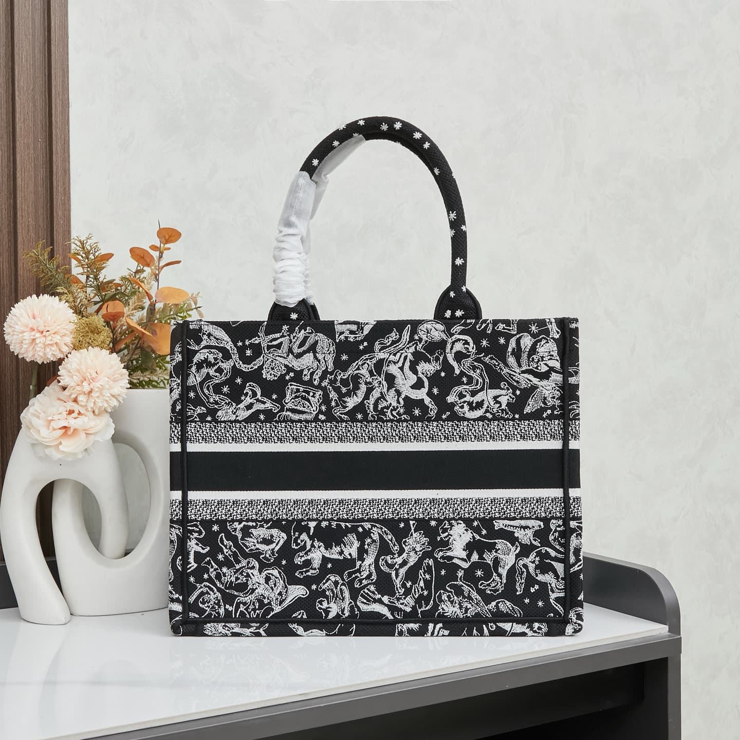 Dior Medium Tote Bag 1296