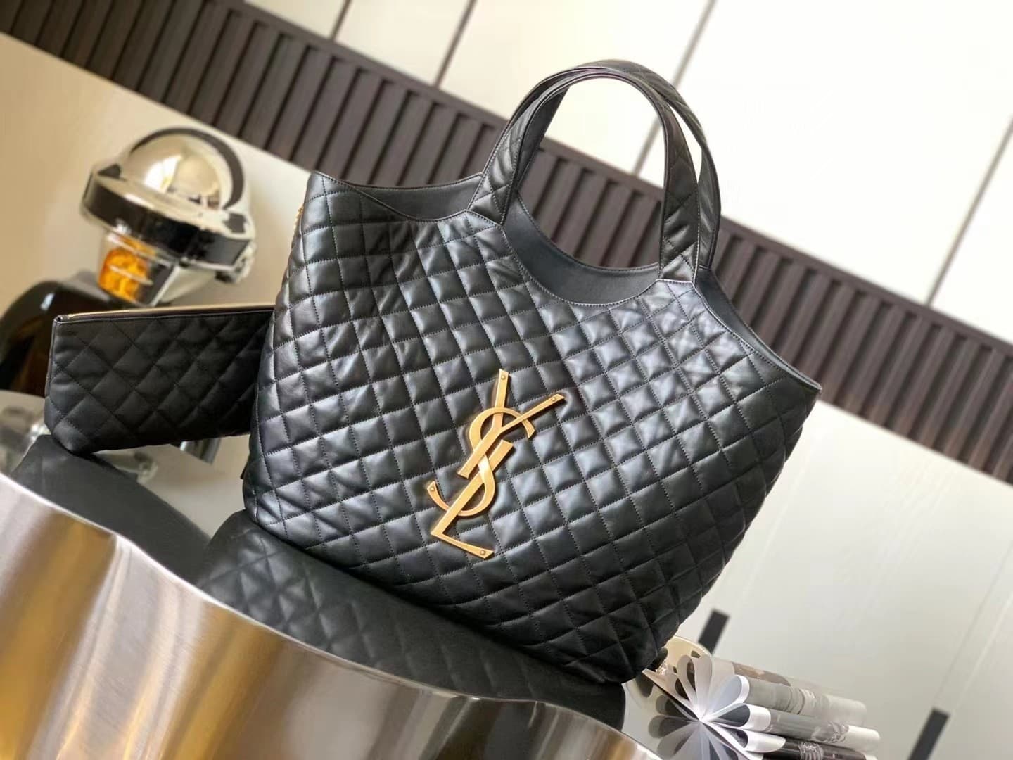 Saint Laurent Tote Bag 698651