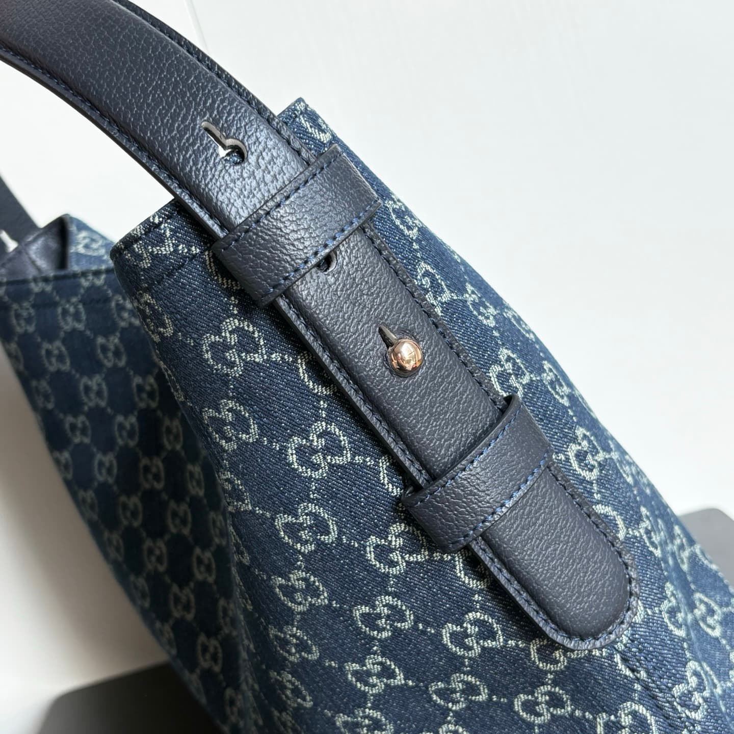 Gucci Product 850926
