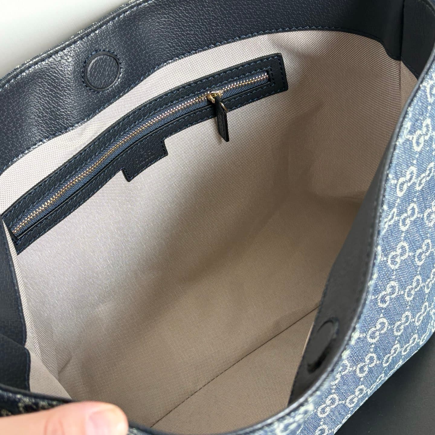 Gucci Product 850926