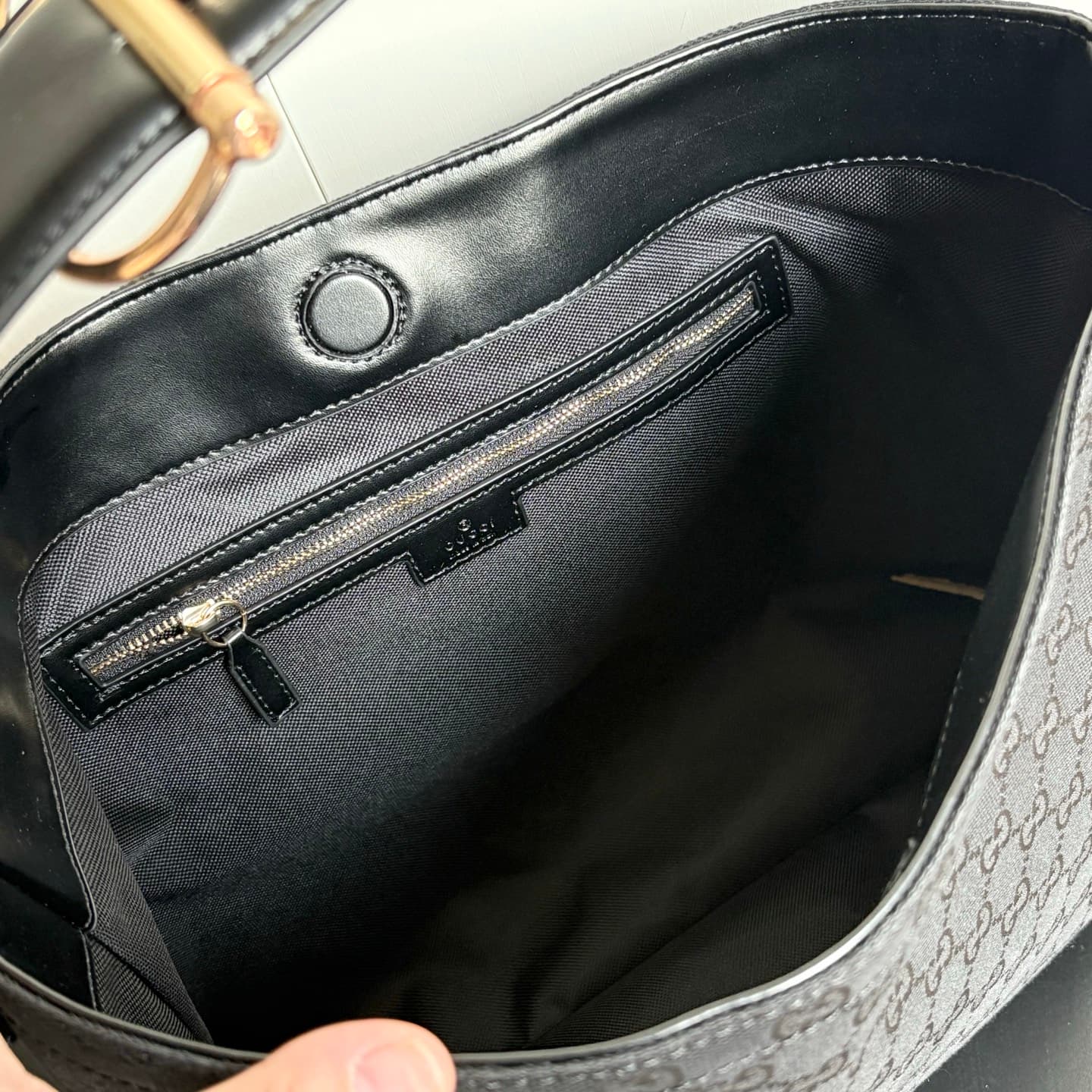 Gucci Product 850926