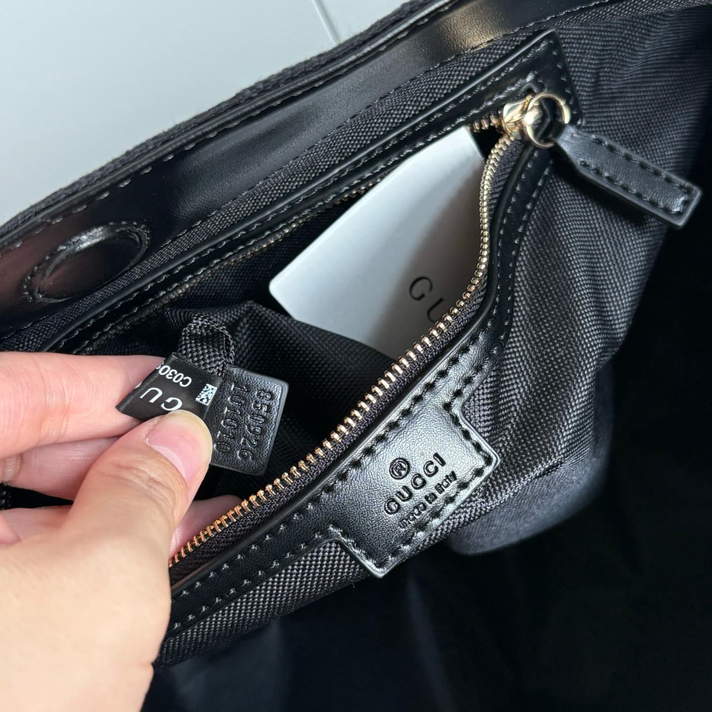 Gucci Product 850926