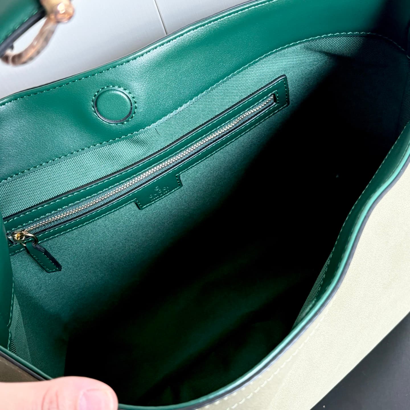 Gucci Product 850926