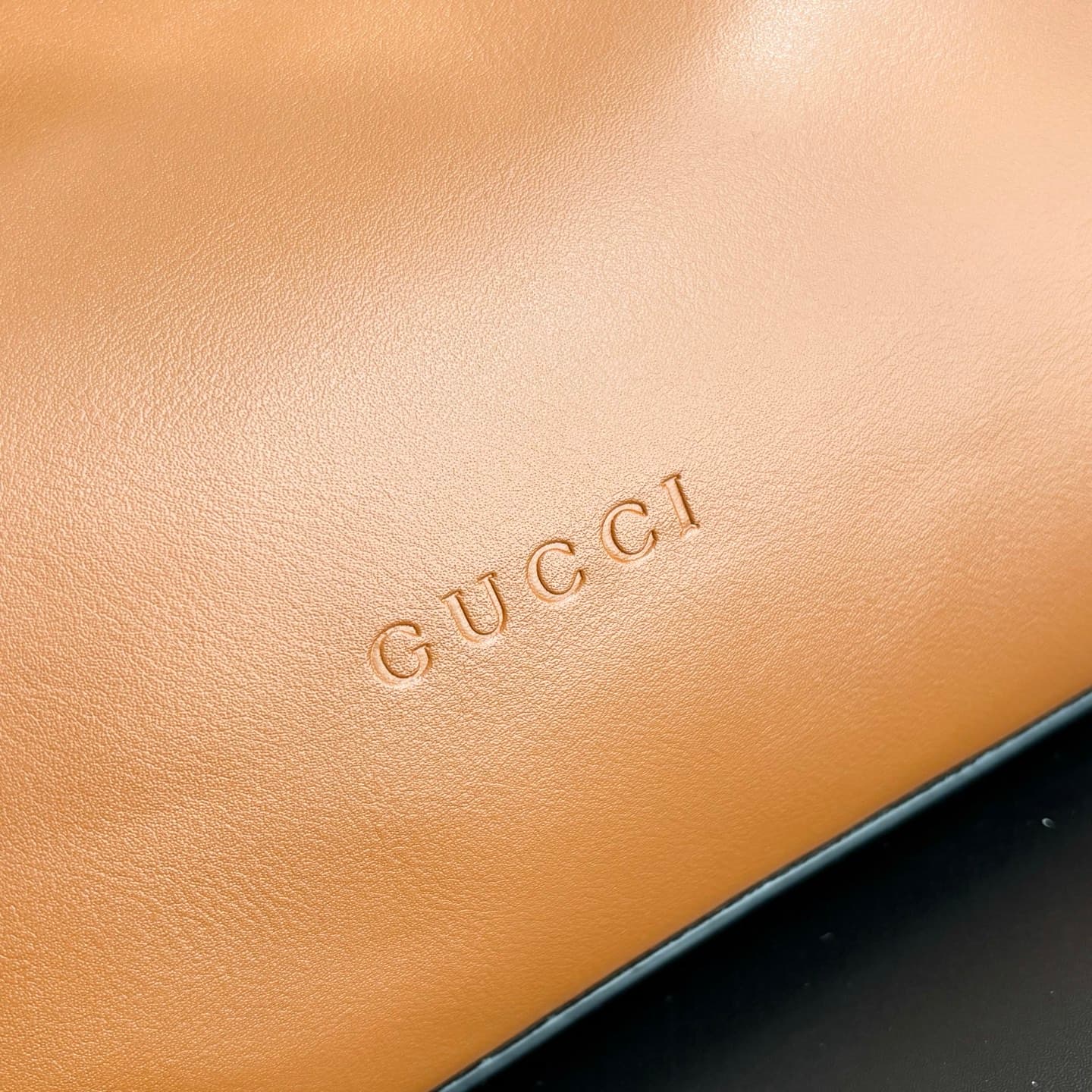 Gucci Product 850926