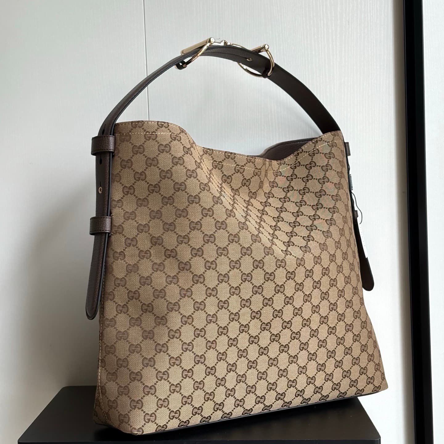 Gucci Product 850546