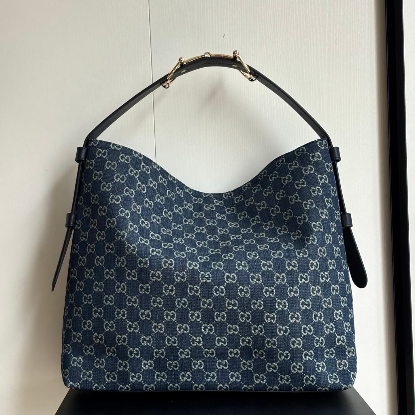Gucci Product 850546