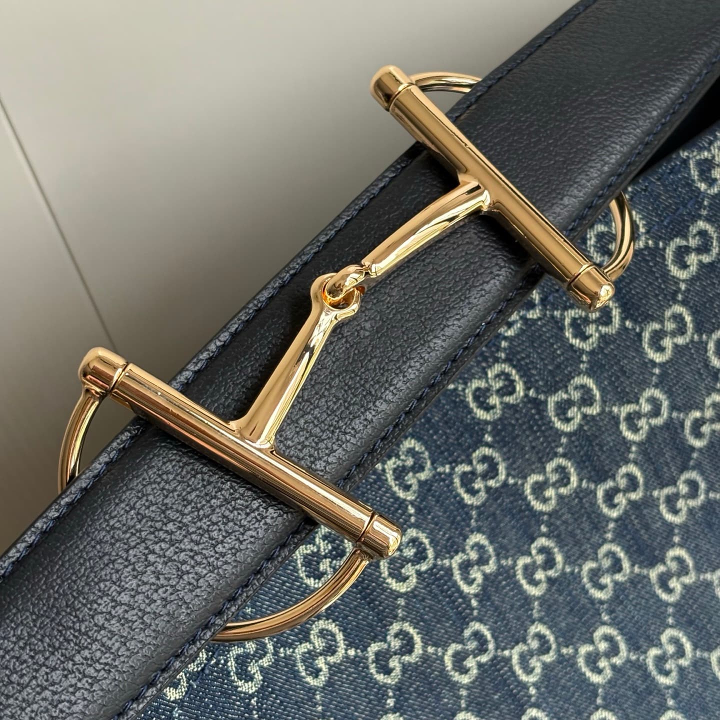 Gucci Product 850546