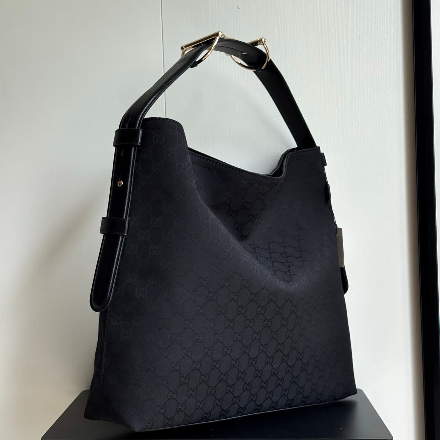 Gucci Product 850546