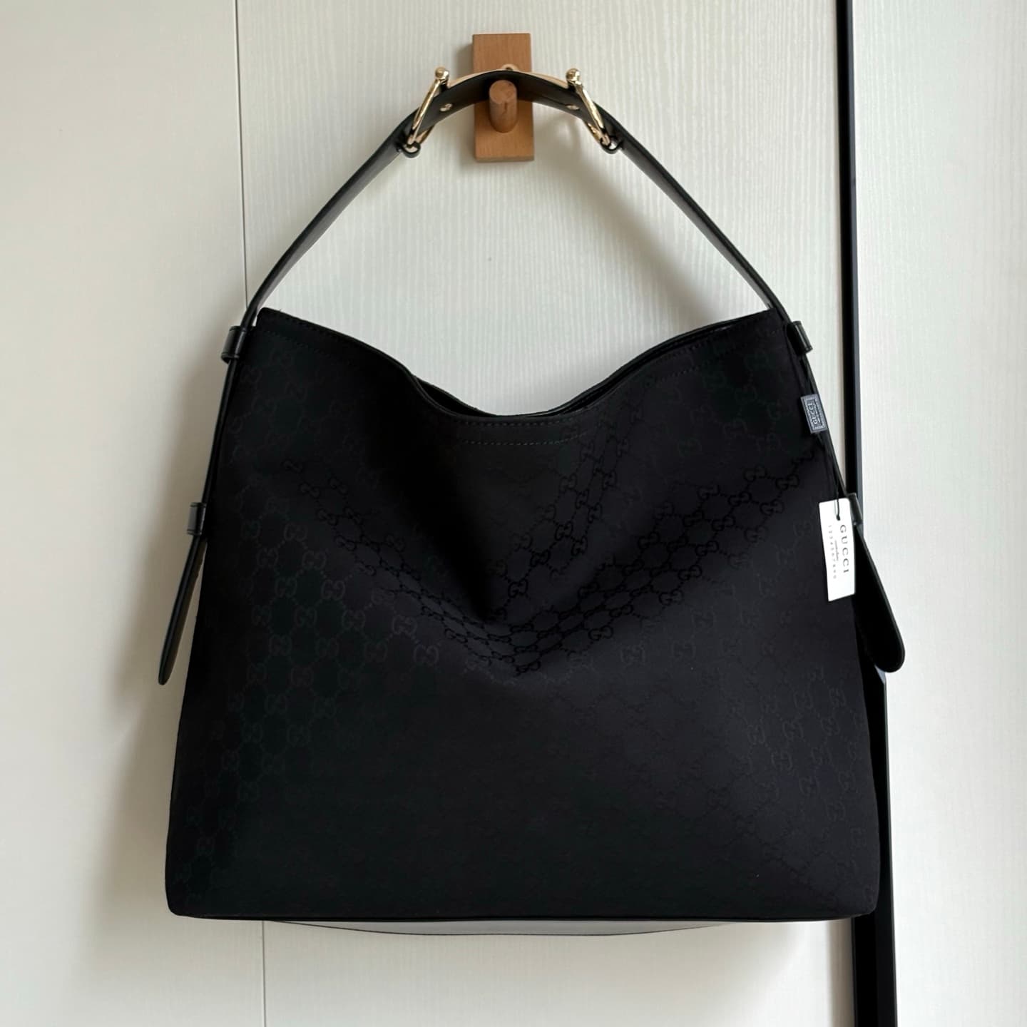 Gucci Product 850546