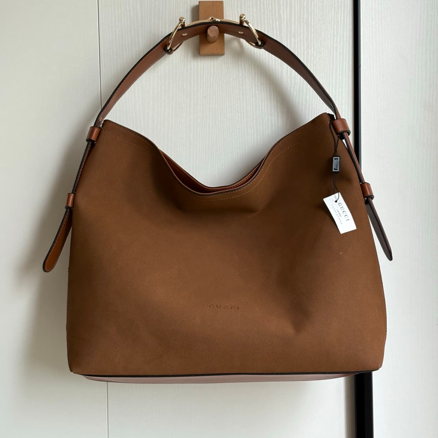Gucci Product 850546