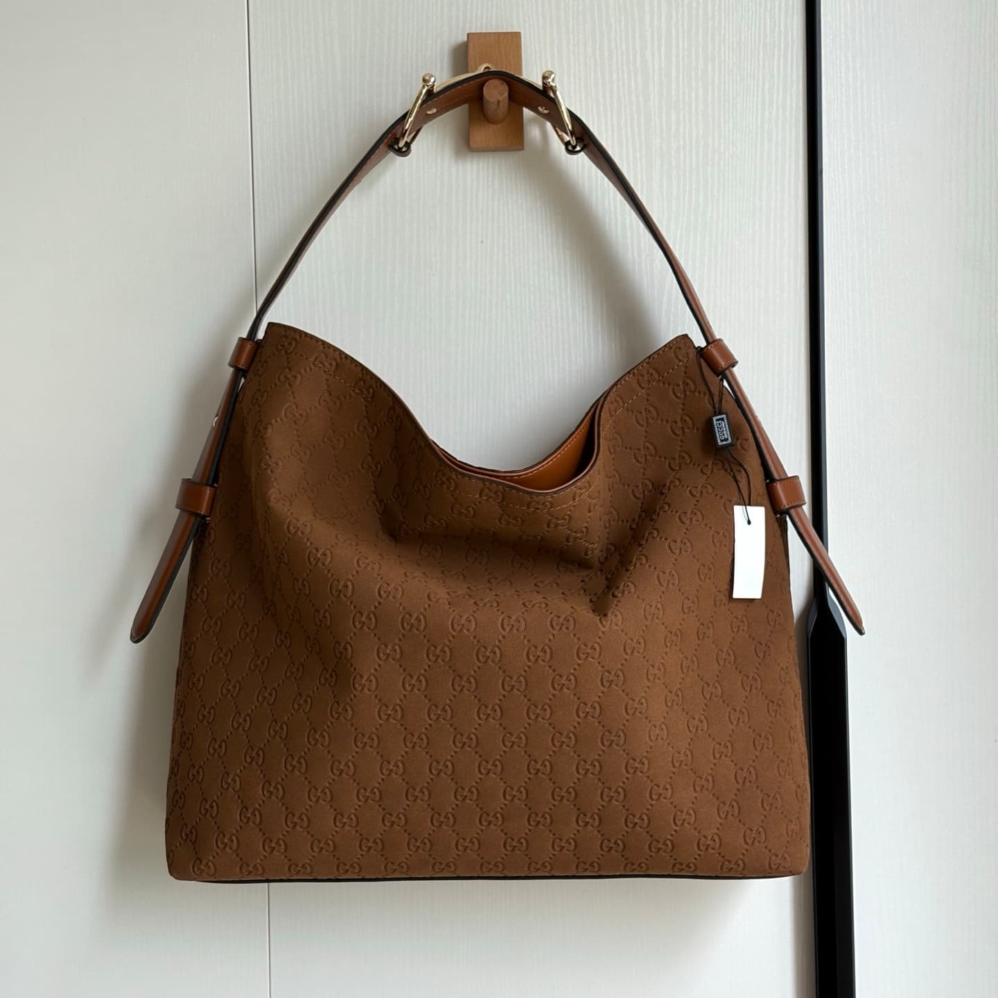 Gucci Product 850546
