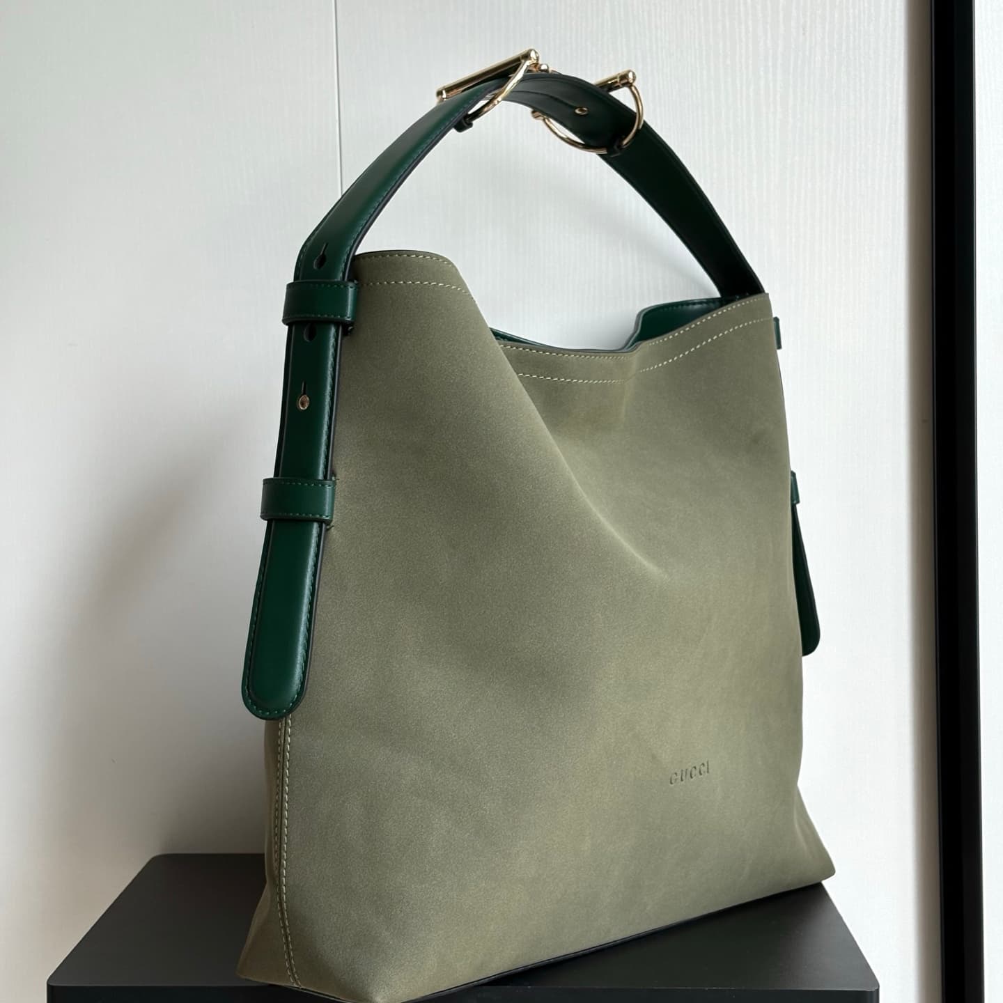 Gucci Product 850546