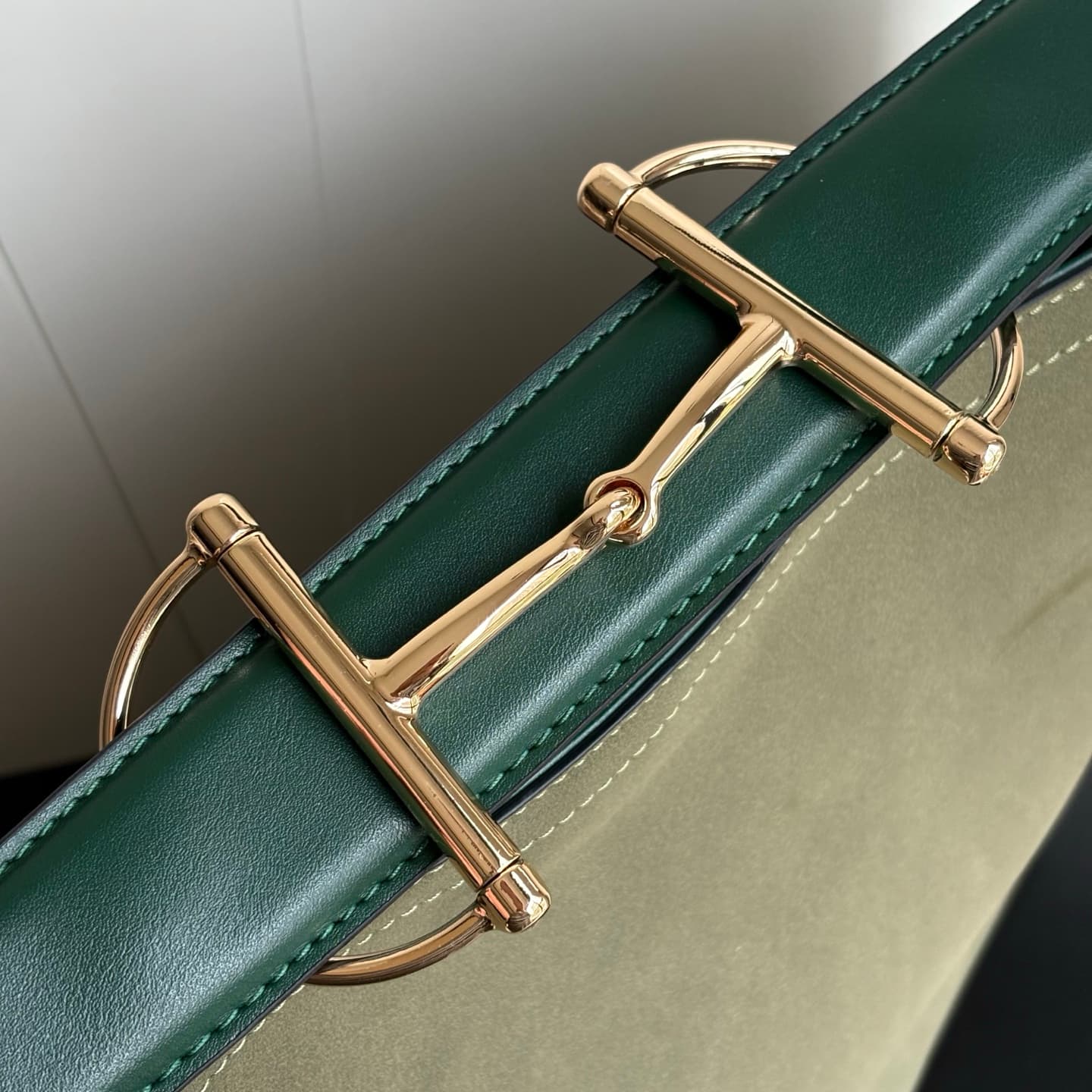 Gucci Product 850546