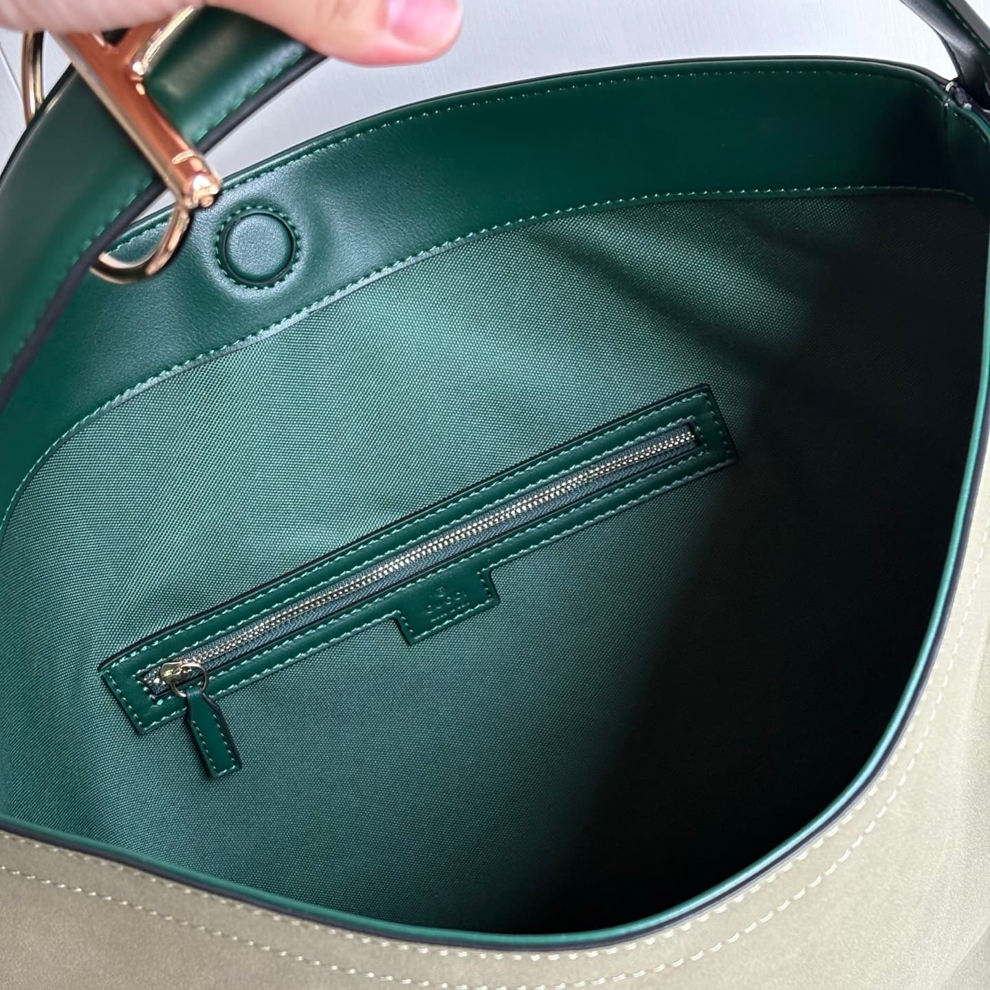 Gucci Product 850546