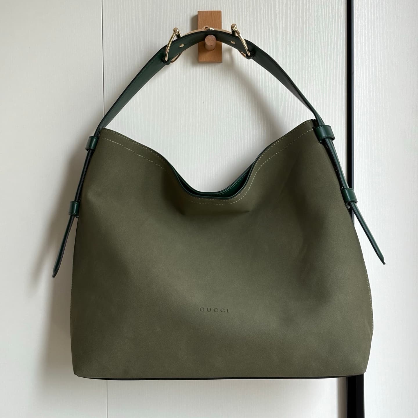 Gucci Product 850546