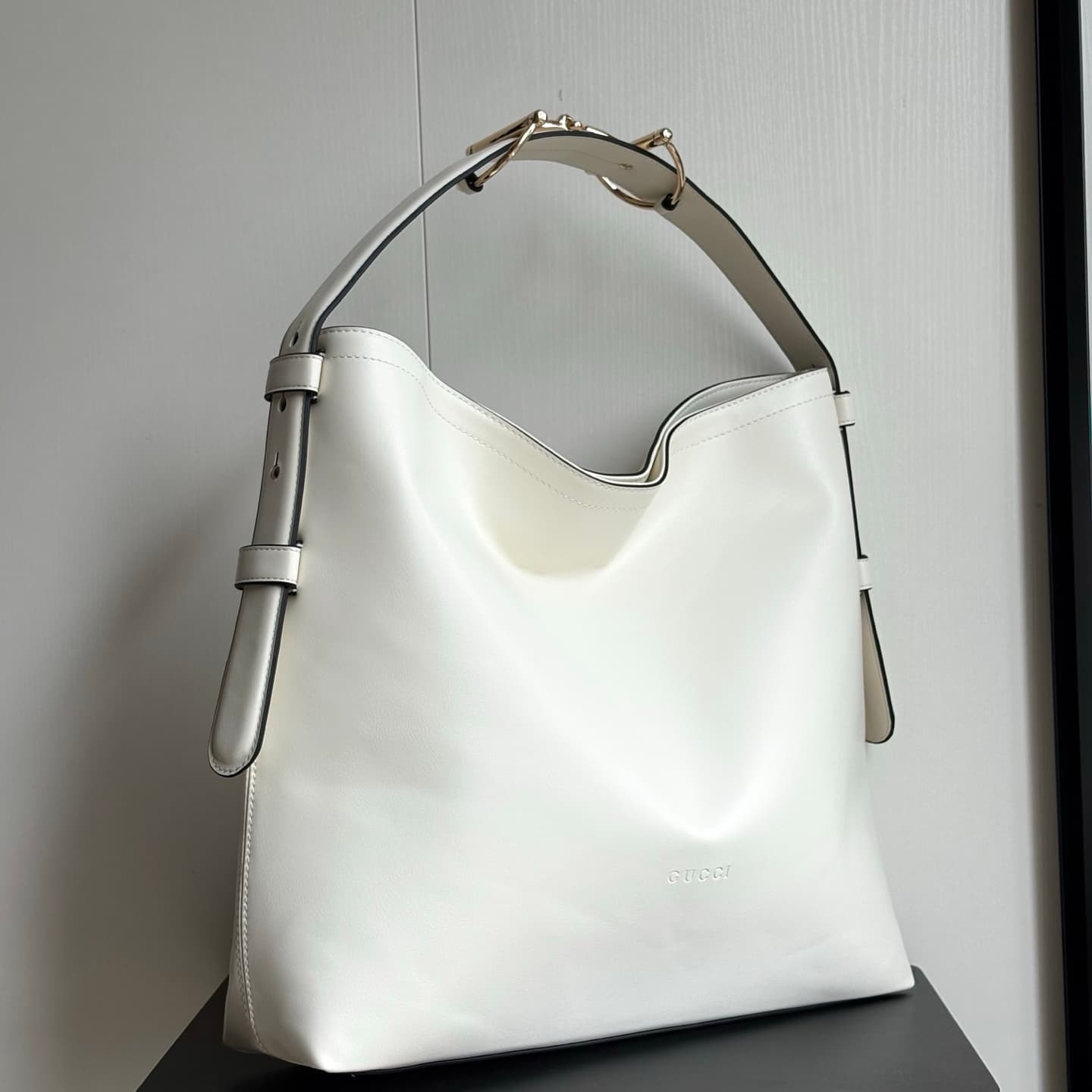Gucci Product 850546