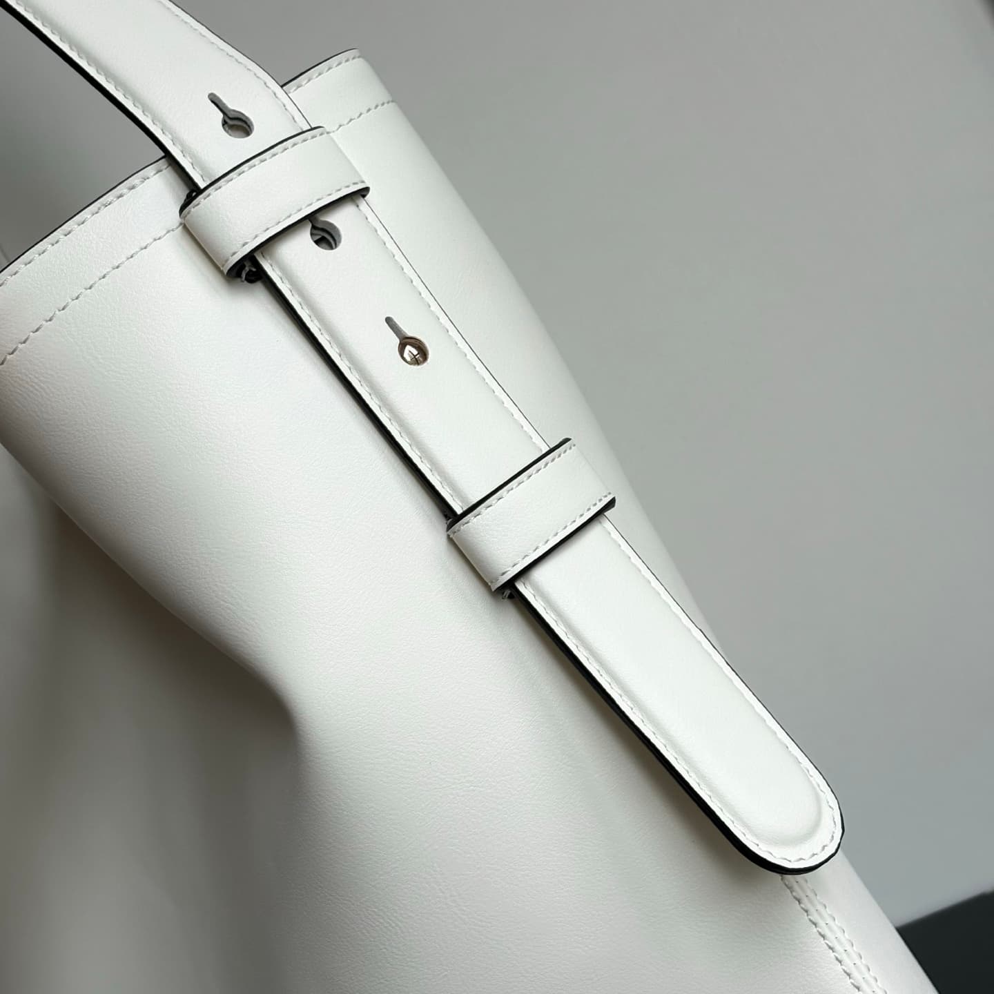 Gucci Product 850546