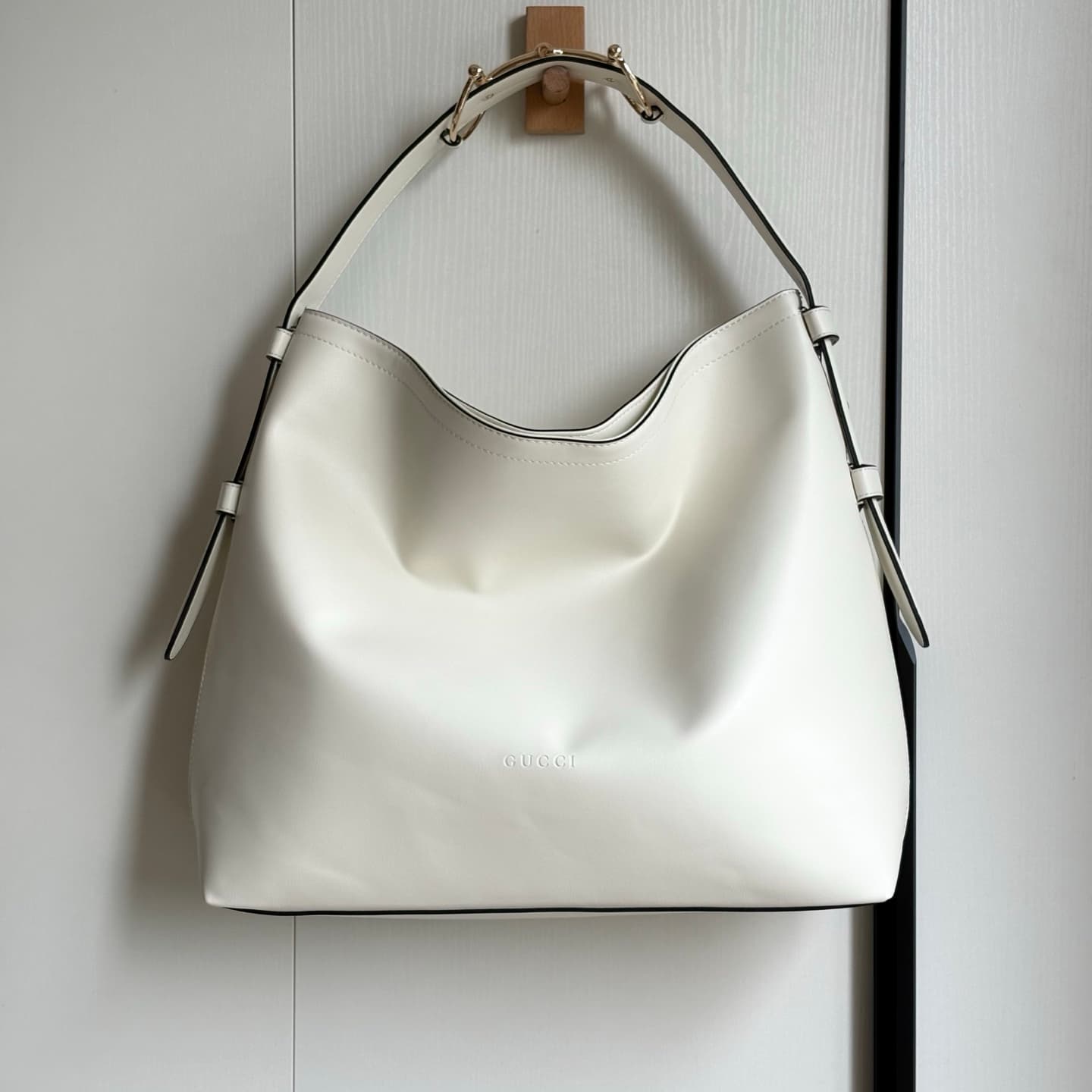 Gucci Product 850546