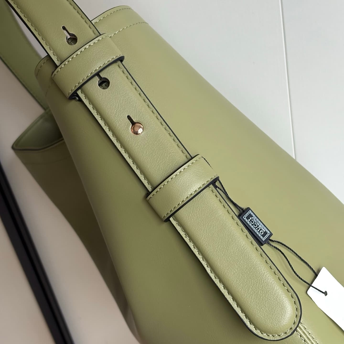 Gucci Product 850546