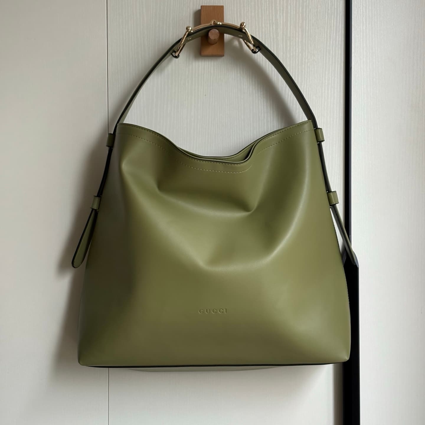 Gucci Product 850546
